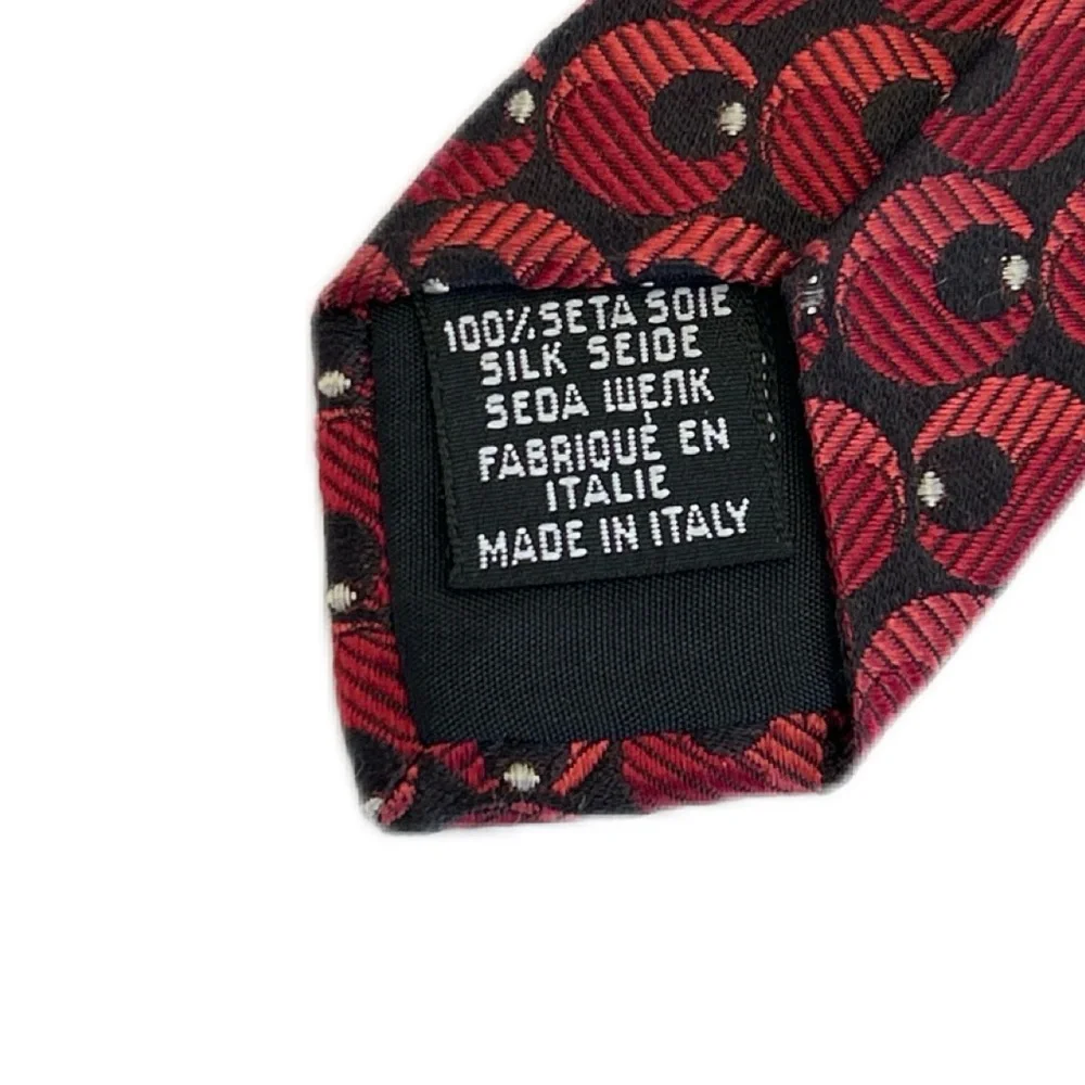 Hugo Boss 100% Silk Men's Tie Necktie‎ Red Geometric Made in Italy 60” X 3.5”
